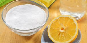 Lemon and bicarbonate of soda